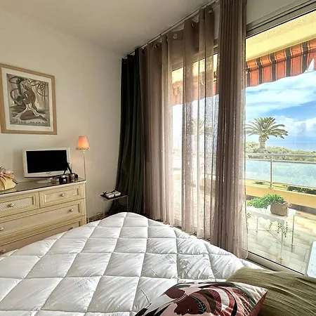 Ajaccio: 2p Standing, Plage & Commerces - Fr-1-61-643 Apartment Ajaccio (Corsica)